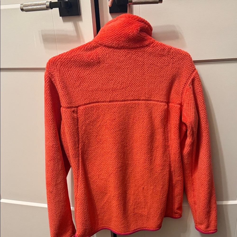 Patagonia Fleece Jacket - Picture 2 of 3